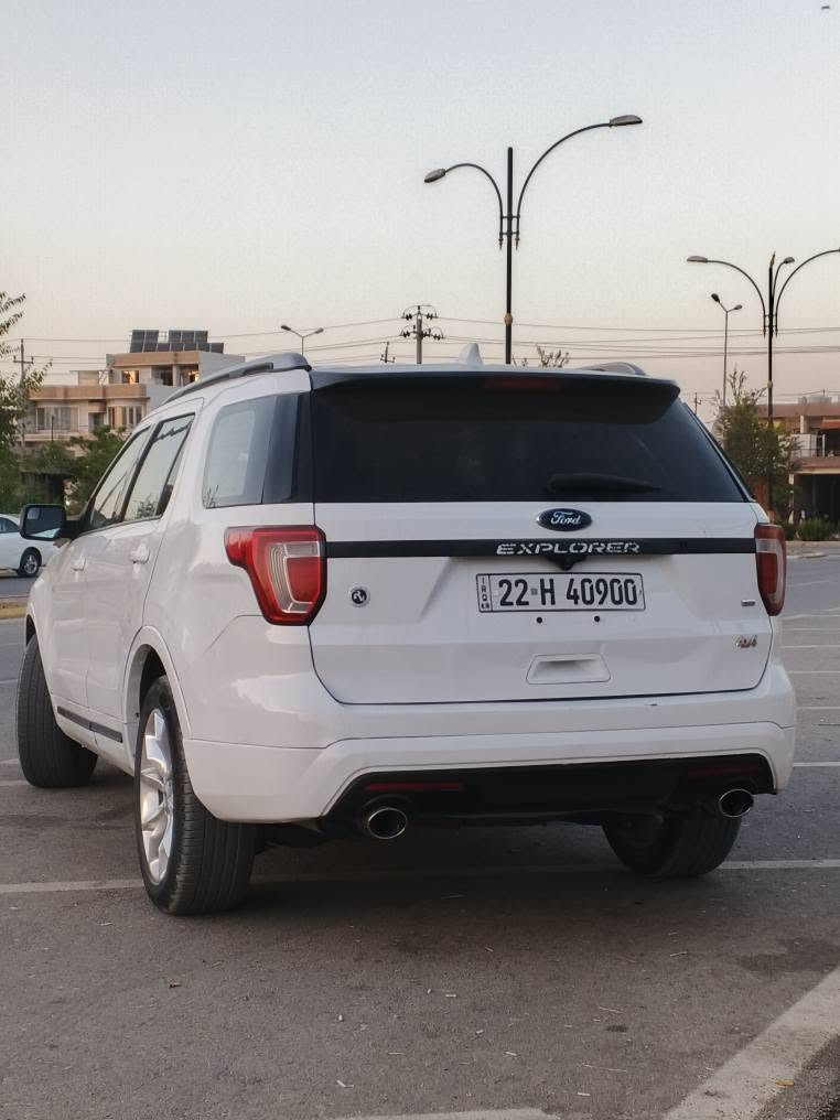 ford EXPLORER
مۆدێل :2017 
مواسەفات پۆلیسی گێڕ سکان ئەوەی بزانێت پۆلیسی زۆر شتی جیاوازو تۆگمەیە . 
سەیارەیەکی هەتا بڵێی پاکو جوانە  بێعەیبە   گێڕ مەکینە کارەبایات هەموی بەشەرت  چوارتایەی تازەی لەسەرە هەمو حاسەکانی ئیشەکات هیچی تەرک نەکراوە 
بۆیاخ : یەک جاملغی دوای لای سایەق هی ئەمریکایە 
سەنەوی تا 2028 تازەیە بەشەرتی غەرامەو بەناو کردن 
بیانو بڕە سەیارەی ماڵە  
نرخی : 170 مەعامەلە  
ڕەقەم :*********** دار بنديهكان, السليمانية
