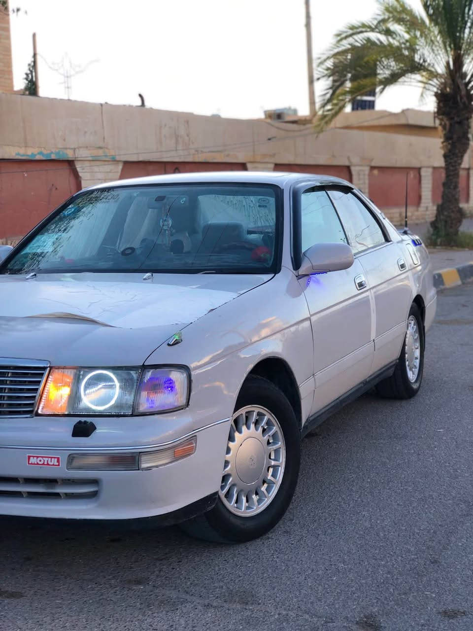 سلام عليكم بطه للبيع رقم ١٢ انكليزي بسمي السياره جاهزه من الدعامية الدعاميه تبريد ثلج تخم تاير صدر كله جديد دمام شاشه كامره دواره منضومه لايت زنون  هورن بوش اصلي السياره متعوب عليها مكان السياره تكريت السعر ٦٠ وبيها مجال  الاستفسار ***********.  ***********
