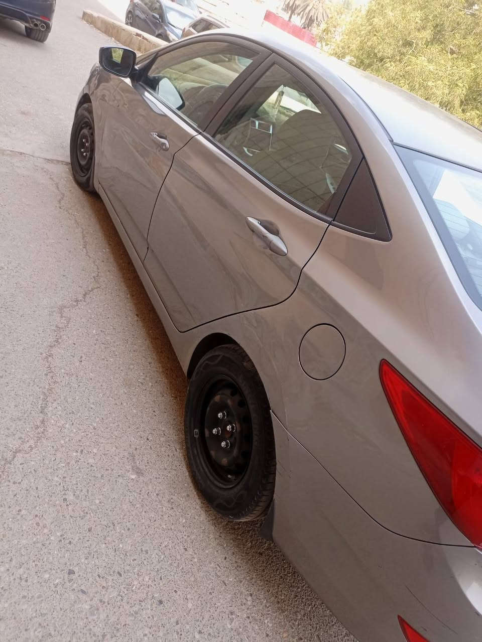 سلام عليكم اكسنت للبيع وأرد امريكي حادثها جاملغ وباب عكس سائق حادثها كلش حلو بدون إرباك نص مواصفات ماشيه 113 سياره خير من الله جاهزه مناقصها شي صوره الحادث داخل المنشور
مكان سياره بغداد الدوره
السعر 100 دفتر وبيها مجال 
رقم تلفون
***********

