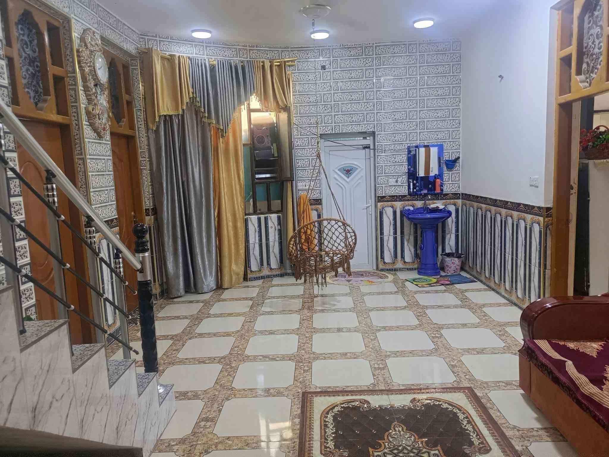 دار للبيع ٢٠٠ متر واجه ١٠ ونزال ٢٠ زراعي سند ٢٥ نادر الثانيه كراغول السعر ١٣٥ مليون وبي مجال الاتصال بالرقم  ***********
