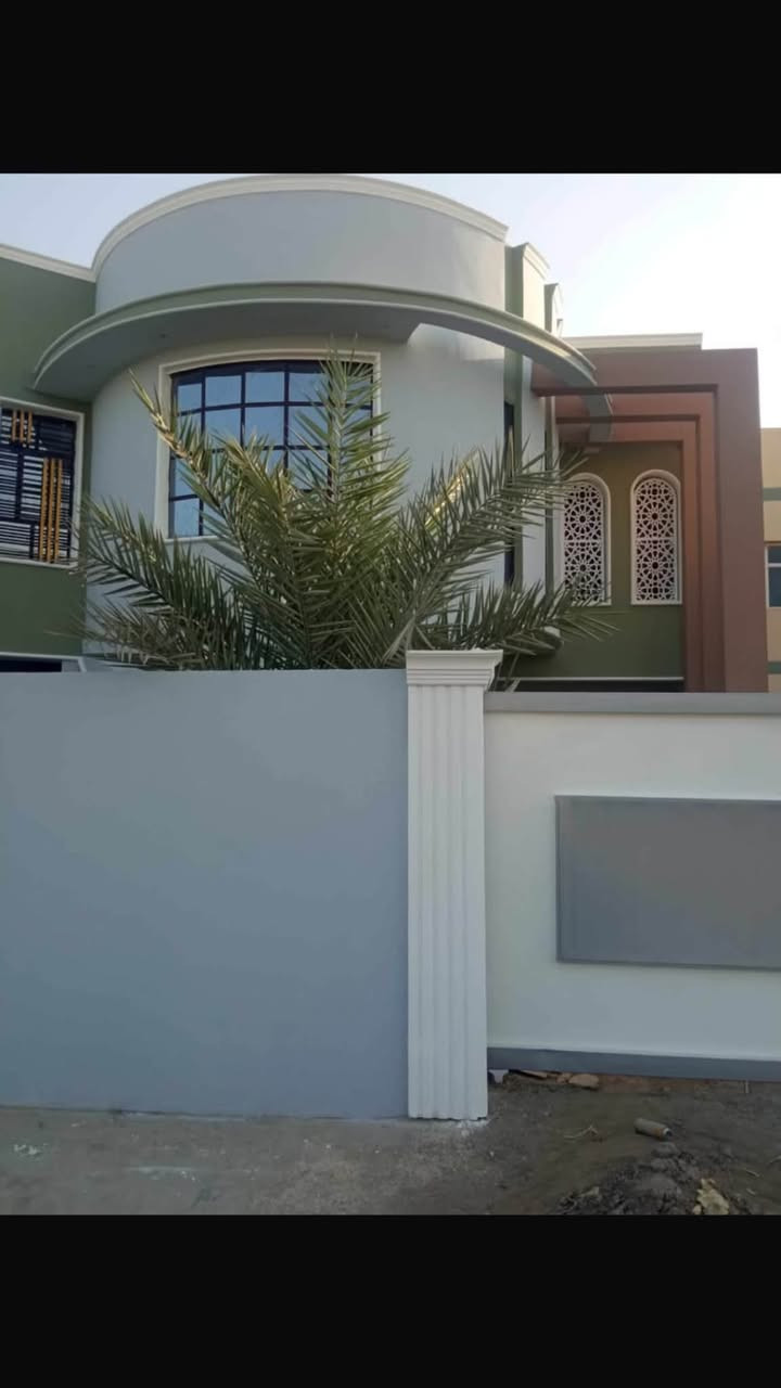 إسلام عليكم لباخ متفرغ حالياً
سمنت وجص وبورك شغل درجه اولى اخذ عالمتر ومقطوعه مكاني بالنجف الاشرف مقابل قريت الغدير  الاستفسار  الاتصال *********** وبخدمة الطيبين 🌹
