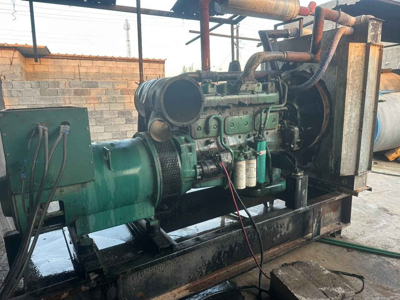 مولدات للبيع فالفو ٢٢ استندر نضيفه راس توليد ٢٥٠ ملفوف لف مضبوط السعر ٦٥ ورقة والثاني كمنز ١٠٢ كاتم انكليزي ١٠٠ كيفي بلادي نضيف استندر لا صرف لا تبخير السعر ٣٠ ورقه مكان ديالى ***********
