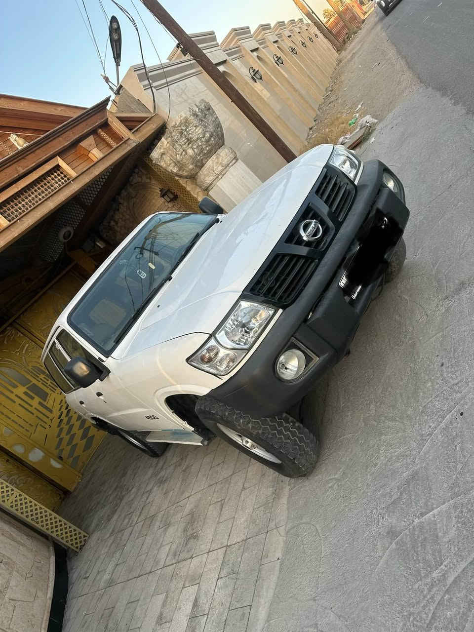 السلام عليكم
باترول سلك 
موديل 2002
لون ابيض 
رقم اربيل الجديد 
السيارة بيه قطعة وحدة صبغ الجامل الايمن 
كابريتر 4500
عليهة منضومة غاز 100 لتر 
كير عادي فور ويل شغال 
السعر 87
مكان السيارة بغداد 
***********
السيارة احلة من الصور
