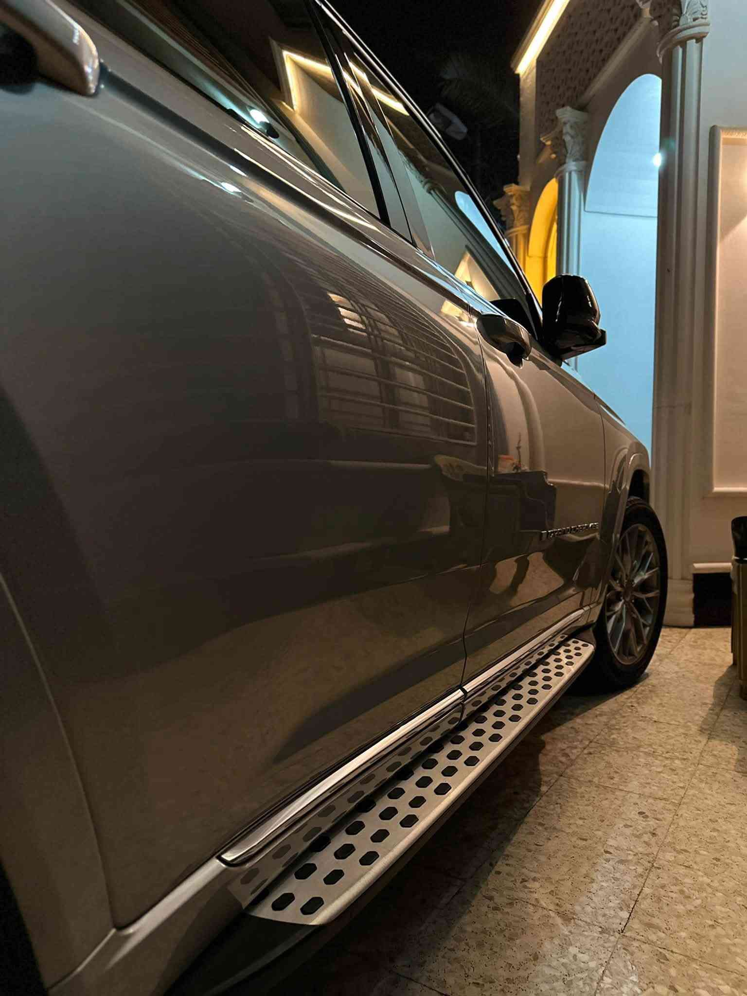 جيب سمت ريزرف(فقط للبيع)
الموديل :2023
المحرك : . V6. 3.6L 
1c4rjkegop8722540:رقم شاصي
المواصفات :
* دفع رباعي 4x4 . 
* نظام تعليق هوائي (جكات). 
مساج كشنات
كاميرات عدد (7)
السعر//36$
***********
