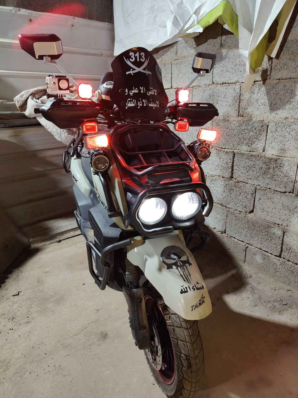 السلام عليكم
للبيع دراجة أباجي سرعتها 100 حقيقي بطارية ليثيوم 30 امبير ملف 5000w ماشية 13 الف سعرها 1300 تفاصيل ***********
