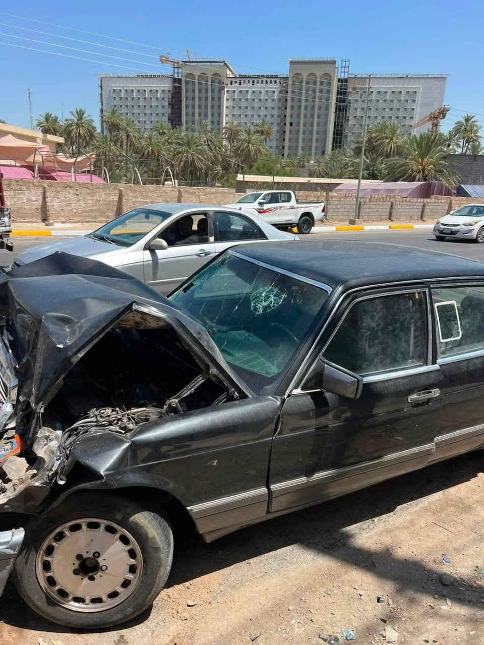 السلام عليكم مره خصة الادمن
مارسيدس جانبو موديل/ 88. / بيهه حادث 
السعر// 25/ وبيهه مجال مكان كربلاء 
***********
‏‪***********‬‏
