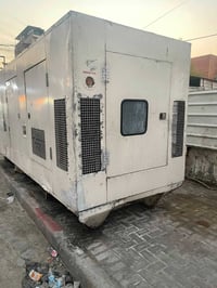 بيركنز • ٢٣٠٠ • نضيفه