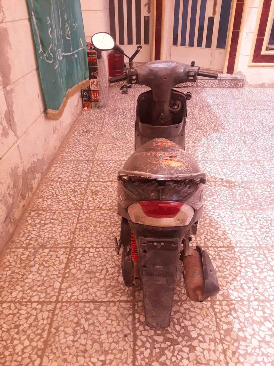 دراجة ماكس منغولي شغالة سلف هندر كهربائيات شغالة صار سبوع مجفتة 
تجي تفحص  وتكلب وتاخذها
السعر /275 الف وبيها مجال
المكان / بغداد حي اور ام الكبر والغزلان شارع ضغط 
رقم هاتف ***********
لايوجد مراسلة خاص فقط اتصال عل رقم واتساب موجود
