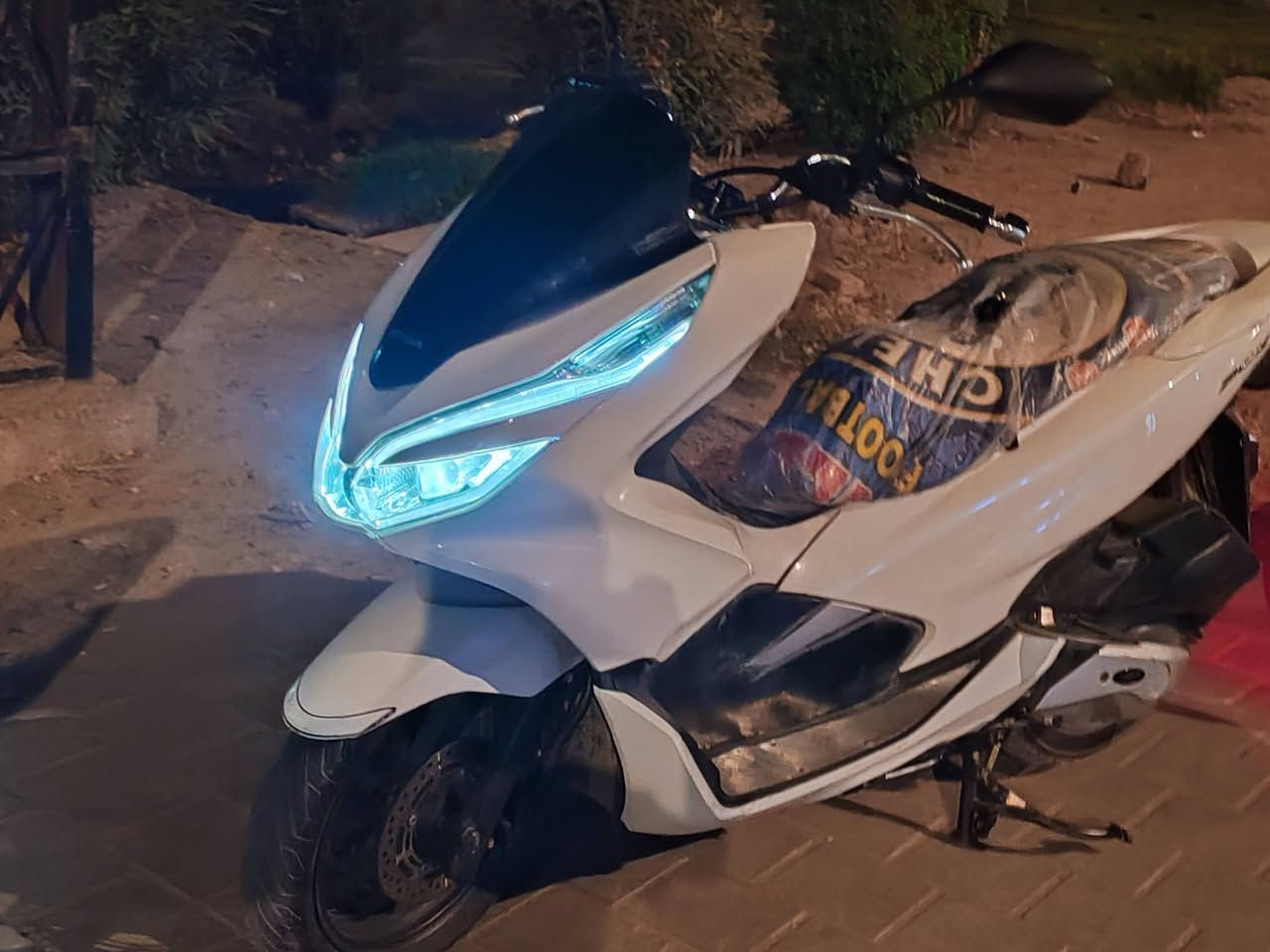 دراجه pcx كفاله عامه  سعر. 18 $
جيل  ثالث. ياباني. بصمتين
العنوان مدينه الصدر
***********
