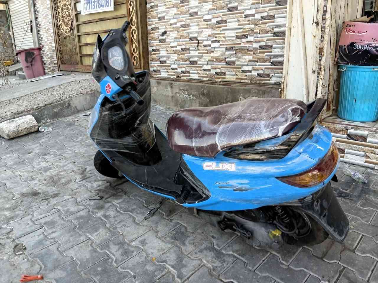 من كلشي مكينه ما مفتوحه ضفيره جديده دبلات جديده زوج
تاير جديد يعني ما ناقصه شي 
***********
