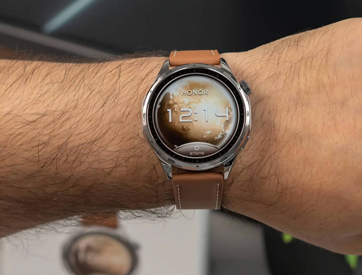 اخواني الكرام honor watch 6. حجم ٤٦ للبيع فقط الساعة جديدة جدا مامشحونه ولا مره غراضها ممستخدمه للبيع فقط سعر الجديدة ٢٣٤ الف اني رايدها ب١٧٥ قفل عنواني بصرة ***********
