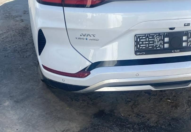متوفره حاليا لدى شركه ومعرض عصر السرعه لتجاره السيارات
🔥 BYD Song Plus PHEV AWD موديل 2026 🔥
⚡ أبرز المواصفات

✅ محرك 1.5 لتر Plug-in Hybrid
✅ نظام دفع رباعي AWD
✅ قوة تصل إلى 330 حصان
✅ ناقل حركة E-CVT
✅ مدى كهربائي يصل إلى 80 كم (WLTC)
✅ بطارية Blade LFP مع شحن AC ودعم V2L لتشغيل الأجهزة الخارجية
✅ تسارع من 0 إلى 100 كم/س خلال 5.9 ثانية
✅ سرعة قصوى تصل إلى 180 كم/س 

✨ الفخامة والراحة

🌟 شاشة وسطية دوارة قياس 15.6 بوصة
🌟 شاشة عدادات رقمية 12.3 بوصة
🌟 شاشة عرض أمامية HUD
🌟 نظام صوتي بـ 10 سماعات
🌟 مقاعد كهربائية مع تدفئة وتهوية
🌟 سقف بانورامي
🌟 شاحن لاسلكي 15W
🌟 تكييف أوتوماتيكي ثنائي المناطق
🌟 إضاءة داخلية متعددة الألوان 

🛡️ أنظمة الأمان

✔ وسائد هوائية متعددة
✔ كاميرات وحساسات أمامية وخلفية
✔ نظام الثبات الإلكتروني
✔ مراقبة ضغط الإطارات TPMS
✔ تحذير من التصادم الأمامي والخلفي
✔ الكبح التلقائي للطوارئ
✔ مراقبة النقطة العمياء
✔ المحافظة على المسار والمساعدة على القيادة أثناء الازدحام
✔ التحكم التلقائي بالإضاءة العالية (ADAS) 

🛡️ الضمان

✅ ضمان المركبة 6 سنوات أو 150,000 كم
✅ ضمان البطارية 8 سنوات 

كميات محدودة
📍 بغداد الوزيريه
شركه ومعرض عصر السرعه
📞 للحجز والاستفسار
***********☎️
***********☎️
