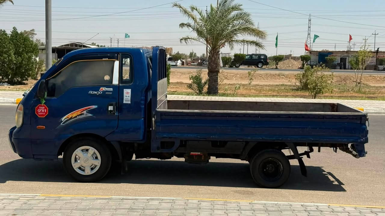 السلام عليكم. كيه بنكو مديل 7 رقم بصره دولي سنويه جديده 
مكينه حاويه جديده مكينه كير مكفولات  تخم تايرجديد  سياره جاهزء شاصي مكفول 
مكان السياره واسط سعر 63 بيه مجال بسيط 
***********

