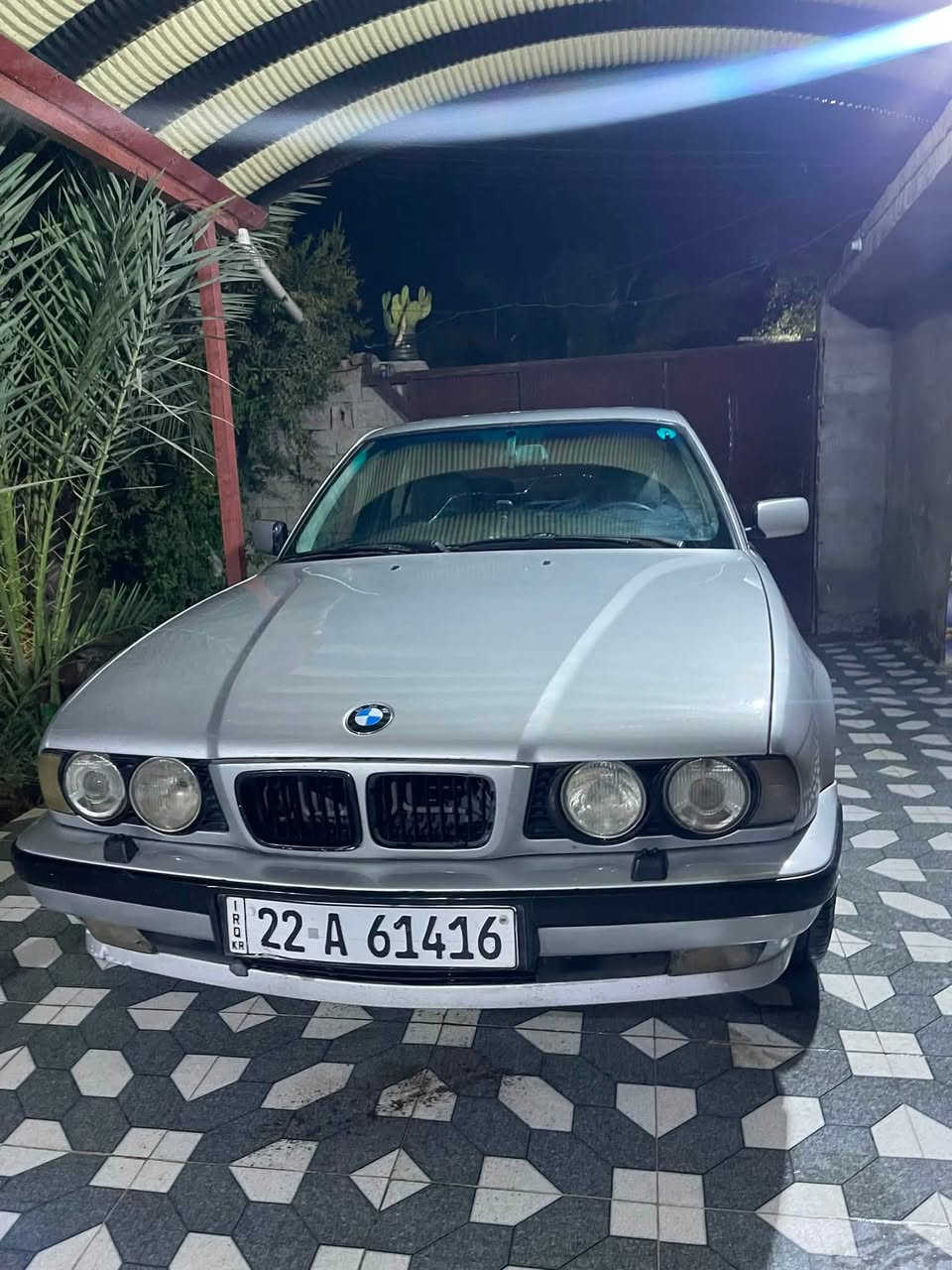 السلام عليكم للبيع BMW
موديل525بلاد السيارة بدون حادث عدا طختين عندي مرفقات بالصور بالصندك والباب الخلفي
مسكر فانوص السيارة خير من الله 
نقص فقط تبريد تركتة وطار الغاز
السيارة مال جناي 
الدخل مخمل بلادي
رقم اربيل باسمي سنوية لل٣٠
  تحويل ثاني يوم 
السعر64 مجال قليل
الرقم ***********
