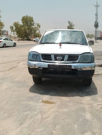 نيسان • ٢٠٠٨ • مزاد الداخليه