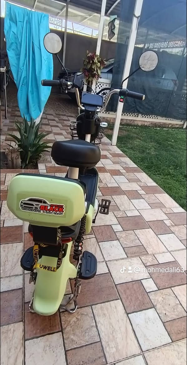 سلام عليكم  شباب عندي درجه للبيع نطيف بس مبيه بطارية اريد 140بيه مجال عنون كركوك تسعين رقمي و واتساب***********
