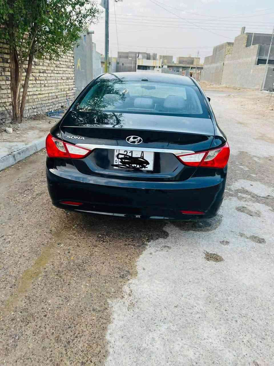للبيع هيونداي سوناتا لون أسود، ادوات ادوات متوم ارقام وسنويه طبق الاصل كصه جنطه للبيع او مراوس

✅ محرك 4 سلندر
✅ قير أوتوماتيك
✅ دفع أمامي
✅ زجاج ومرايا كهرباء
✅ مكيف قوي ❄️
✅ ABS + مانع انزلاق
✅ وسائد هوائية
✅ صالون نظيف ومرتب
✅ داخلية واسعة ومريحة
📞 للاستفسار: [***********]
مكان السيارة ميسان العمارة
