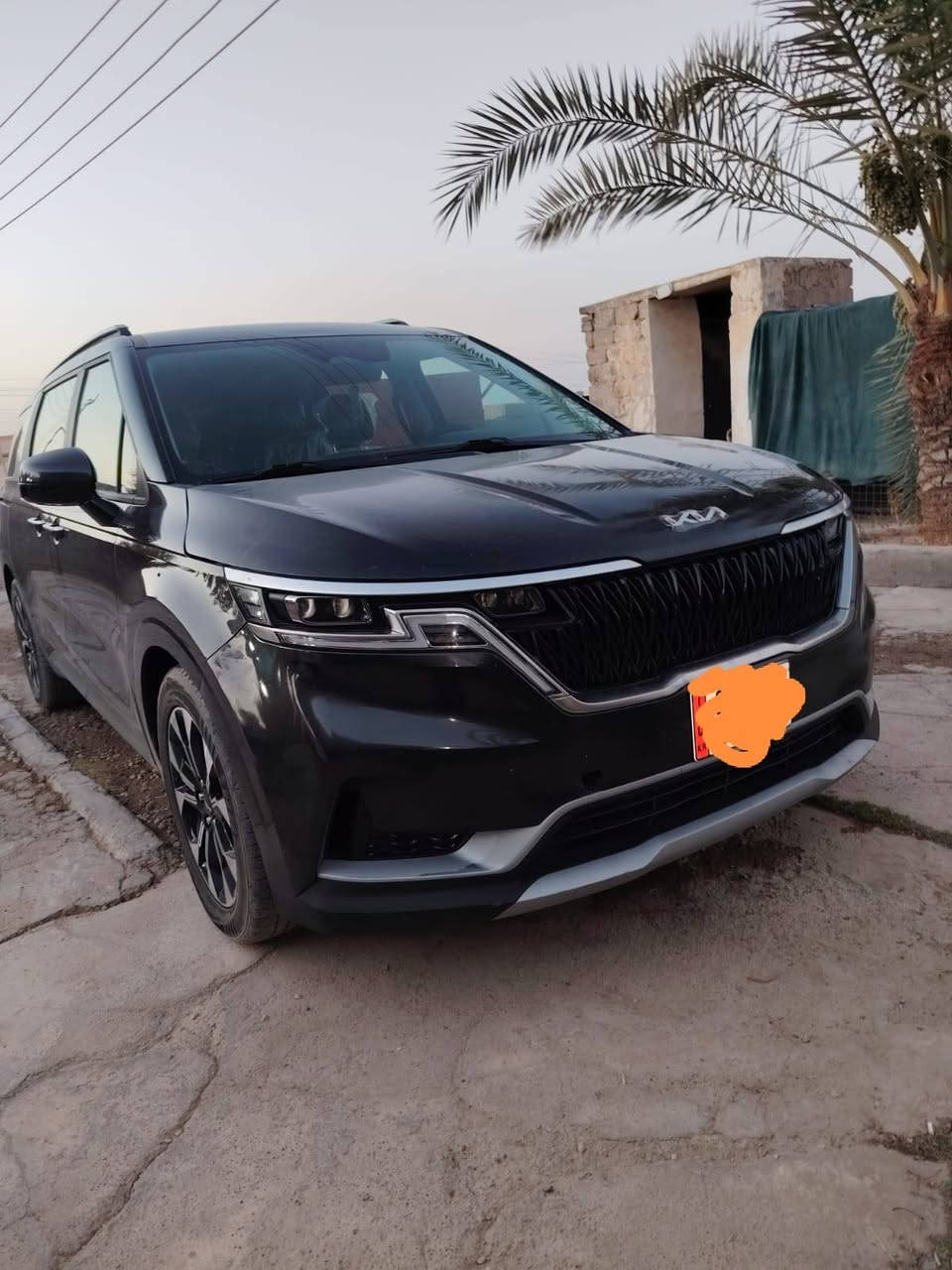 السلام عليكم
للبيع كيا كرنفال موديل 2024 دخول جديد وتسجيل جديد تكسي اربيل ب آسمي 
الون أسود مواصفات السياره بيبان كهرباء تشغيل 🔛  بصمه تشغيل 🔛 عن بعد 4 أنظمة قيادة السيارة 8 راكب  كشنات جلد السياره ماشيه 62 الف خط بانزين فقط
ضرر السياره قبق جنطه+البنيد فقط بدون ارباك
السعر250 وبيهاا مجال 
مكان  تكريت(***********)
