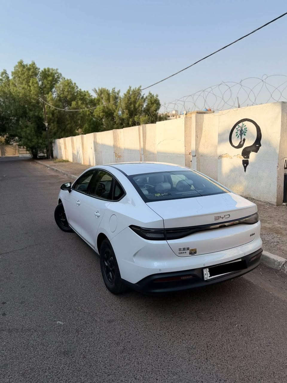 🚘 للبيع BYD Seal 5 موديل 2025 — نظافة عالية جداً
بي واي دي سيل فايف

سيارة BYD Seal 5 موديل 2025، بحالة ممتازة جداً ونظافة واضحة، ومناسبة للي يبحث عن سيارة شبه جديدة بدون تعب

🔹 الممشى: 27,000 كم فقط
🔹 رقم بغداد — بأسمي
🔹 السيارة مكفولة من الصبغ
🔹 الصبغ بحالة ممتازة
🔹 يوجد رصعة صغيرة جداً بالجاملغ الأيمن، متبين اصلاً
🔹 التايرات بحالة الوكالة
🔹 السيارة جداً نظيفة ومحافظ عليها
🔹 الشاحنه الأصليه موجود
🔹 السيارة جاهزة للفحص بأي مكان يختاره المشتري

💰 السعر: 20,800,000 دينار
📍 المكان: بغداد
📞 للتواصل: ***********

السيارة نظيفة على الطبيعة أكثر من الكلام، والفحص يثبت حالة السيارة.

للجادين فقط، والمعاينة والفحص خير دليل.
