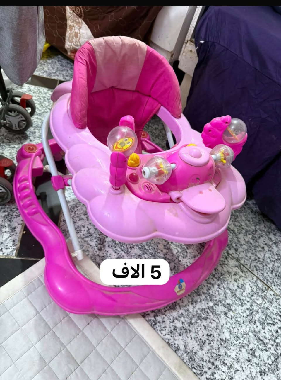 بنات عدي هاي الغراض كلهن جدد للبيع الجاده فقط تراسلني كل صوره مكتوب السعر واي كسر مابيهن

نص مكتوب في الصور:
- 5 الاف
- 10 الاف
- الوحده ب 3 الاف