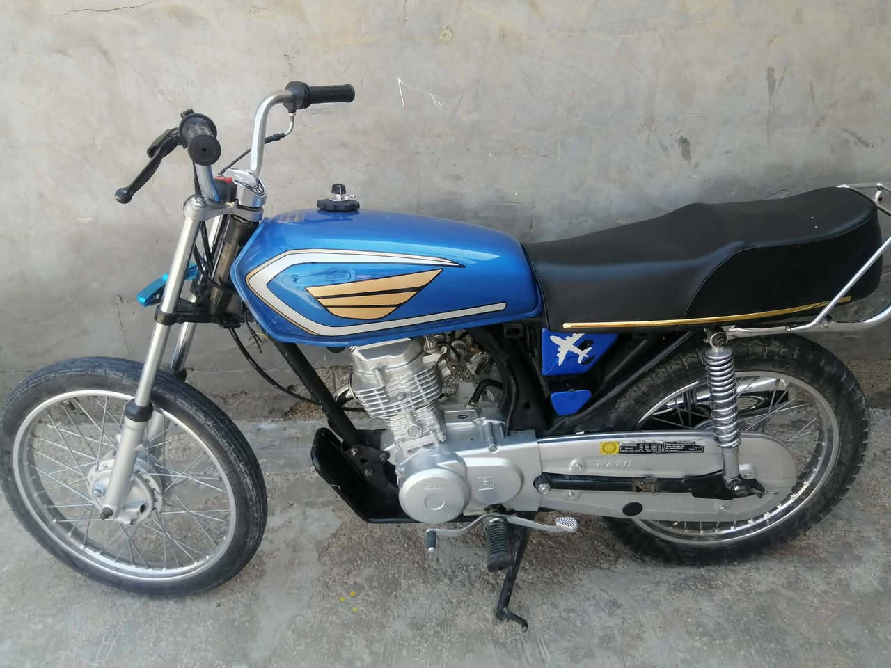 السلام عليكم 

دراجه للبيع 🏍

موديل 2011
تعمير كله 2026
غراضها كلها شلامجه شرط مكفولات 
كله عل فحص 
اوراقها  اصوليات نظيفات شرط 
مكينه   خير من الله ترايها وين متريد روح بيها 
دراجه خير من الله دبلات جدد وياله جدد تايرات جدد غراضها كله شلامجه اصلي 
دراجه نضيفه بمعنه الكلمه وبل واقع احله من الصوره 
 السعر او للستفسار اكثر  ادخل خاص 
او اتصل ‏‪***********‬‏
مكانها واسط مركز المدينه (الكوت) 
ميلآ نؤ
