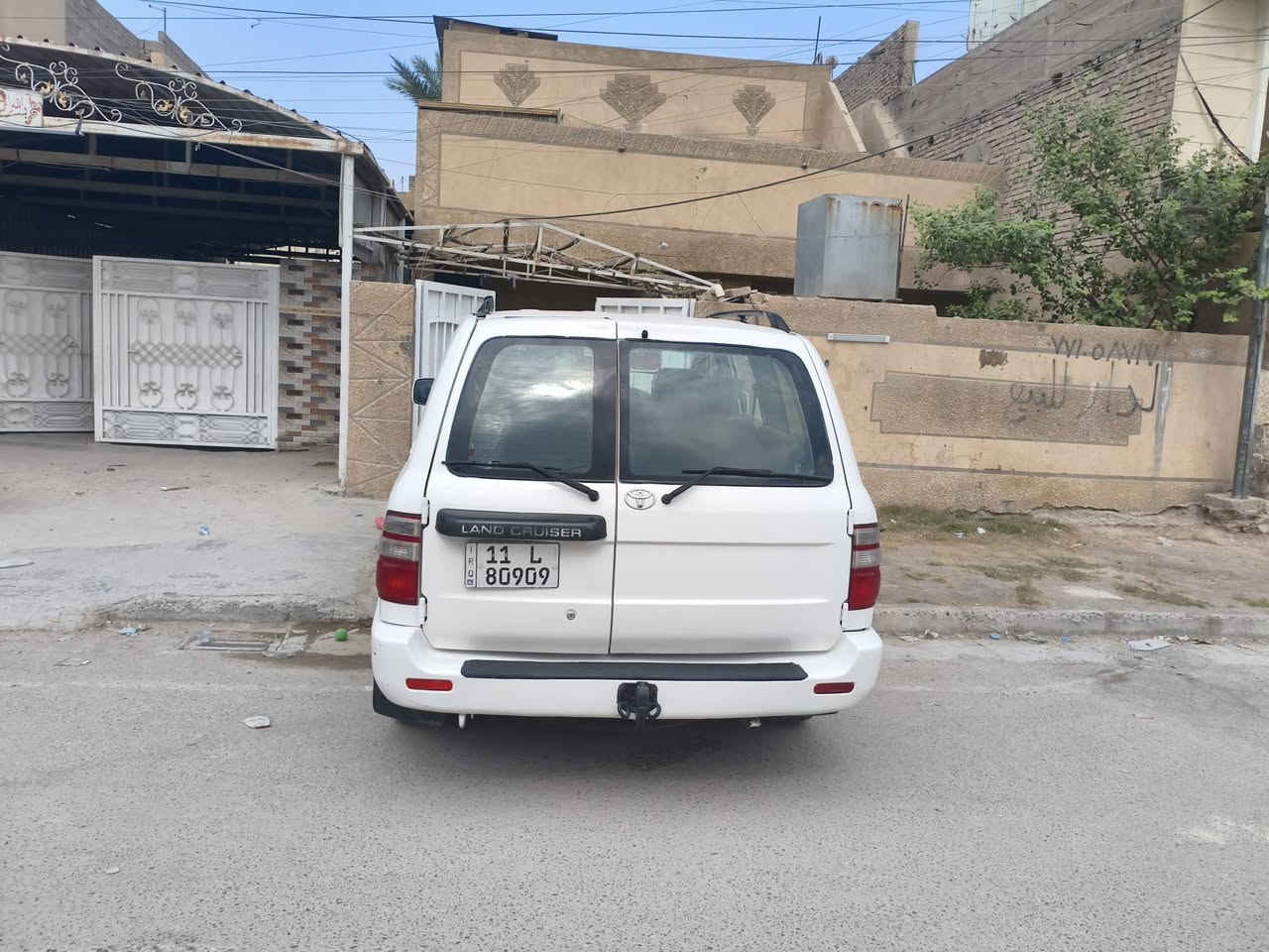 لاندكروز • ٢٠٠٤ • رقم بغداد