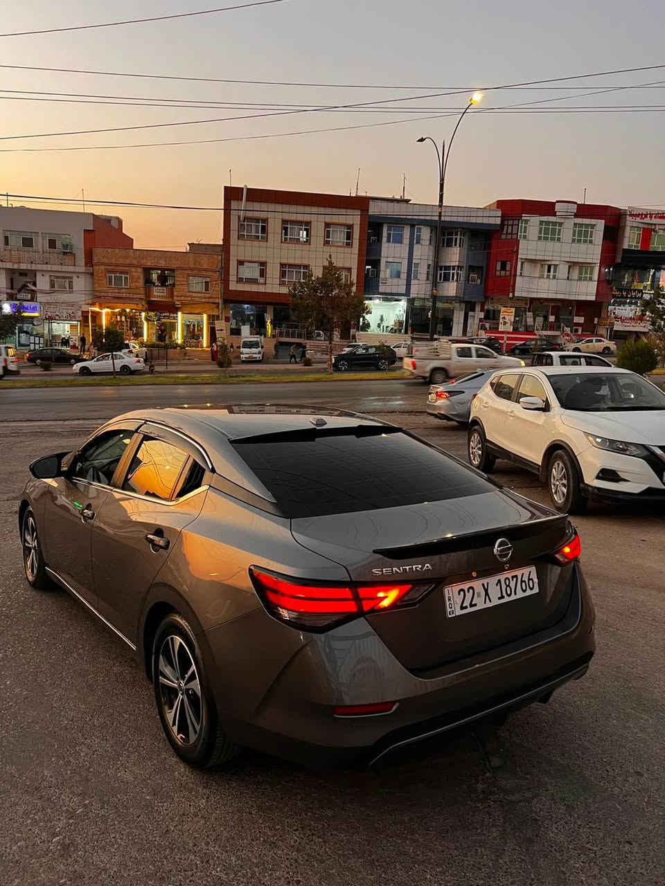 🚘 NISSAN SENTRA SV 2023 🇺🇸

🔹 المحرك: 2.0 لتر 4 سلندر بنزين
🔹 القوة: 149 حصان
🔹 العزم: 146 lb-ft
🔹 القير: CVT Xtronic أوتوماتيك
🔹 الدفع: أمامي FWD
🔹 نظام التشغيل: تشغيل بصمة + زر تشغيل
🔹 الجنوط: ألمنيوم
🔹 الفرامل: ديسكات أمامية وخلفية
🔹 ABS + EBD + Brake Assist

✅ تحذير النقطة العمياء
✅ تحذير مغادرة المسار
✅ تحذير الاصطدام الأمامي
✅ فرملة طوارئ أوتوماتيكية
✅ كشف المشاة
✅ تحذير حركة المرور الخلفية
✅ مثبت سرعة
✅ مساعد الضوء العالي
✅ نظام مراقبة ضغط الإطارات
✅ نظام الثبات الإلكتروني VDC
✅ نظام مانع الانزلاق TCS
✅ حساسات/كاميرا خلفية حسب التجهيز

🔸 شاشة وسطية
🔸 Apple CarPlay
🔸 Android Auto
🔸 Bluetooth
🔸 USB
🔸 تحكم بالمقود
🔸 دخول بدون مفتاح
🔸 تشغيل عن طريق زر

🔹 مقاعد قماش
🔹 مقعد السائق قابل للتعديل
🔹 مقاعد خلفية قابلة للطي 60/40
🔹 مكيف هواء
🔹 نوافذ ومرايا كهربائية

سيارة ضررها فقط جاملوغ و باب كلير بخ امريكا بدون دواخل ب شرط 
ارباكات بس بردة وحدة باقي كلها ب شرط 
تحويل وكالة غرامات ب شرط 
سعرها بلاشش بلاشش ١٤٤$ ووقـــة و مجال 
للأستفسار عن هاي السيارة اتصل على هذا الرقم 
كورك-واتساب
*********** سميل, دهوك
