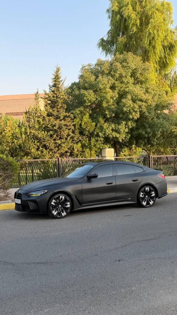 Bmw 430i 
موديل ٢٠٢٢ 
٤٥ هةزار رويشتية
فول مواصفات ناو كريمي 
هةيكةل كامل M4 
گير و مةكينة كارةبايات بةشةرت زور تازةية
 
يةك سةفحةي سايقي بوياغة بي داخلي  ارباك بةس شان تةقية 
سعر 245  وةرقة و مجال
***********  اربيل أربيل, العراق
