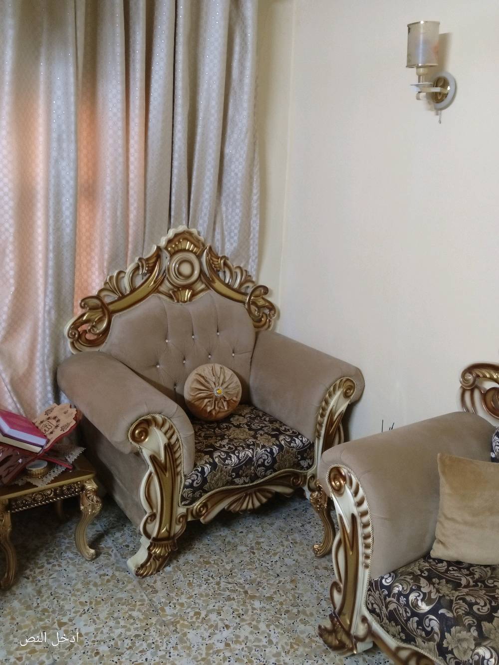 السلام عليكم تخم 10 مقاعد تفصال مع الطبلات سعر 575 وبي مجال 
للاستفسار ***********