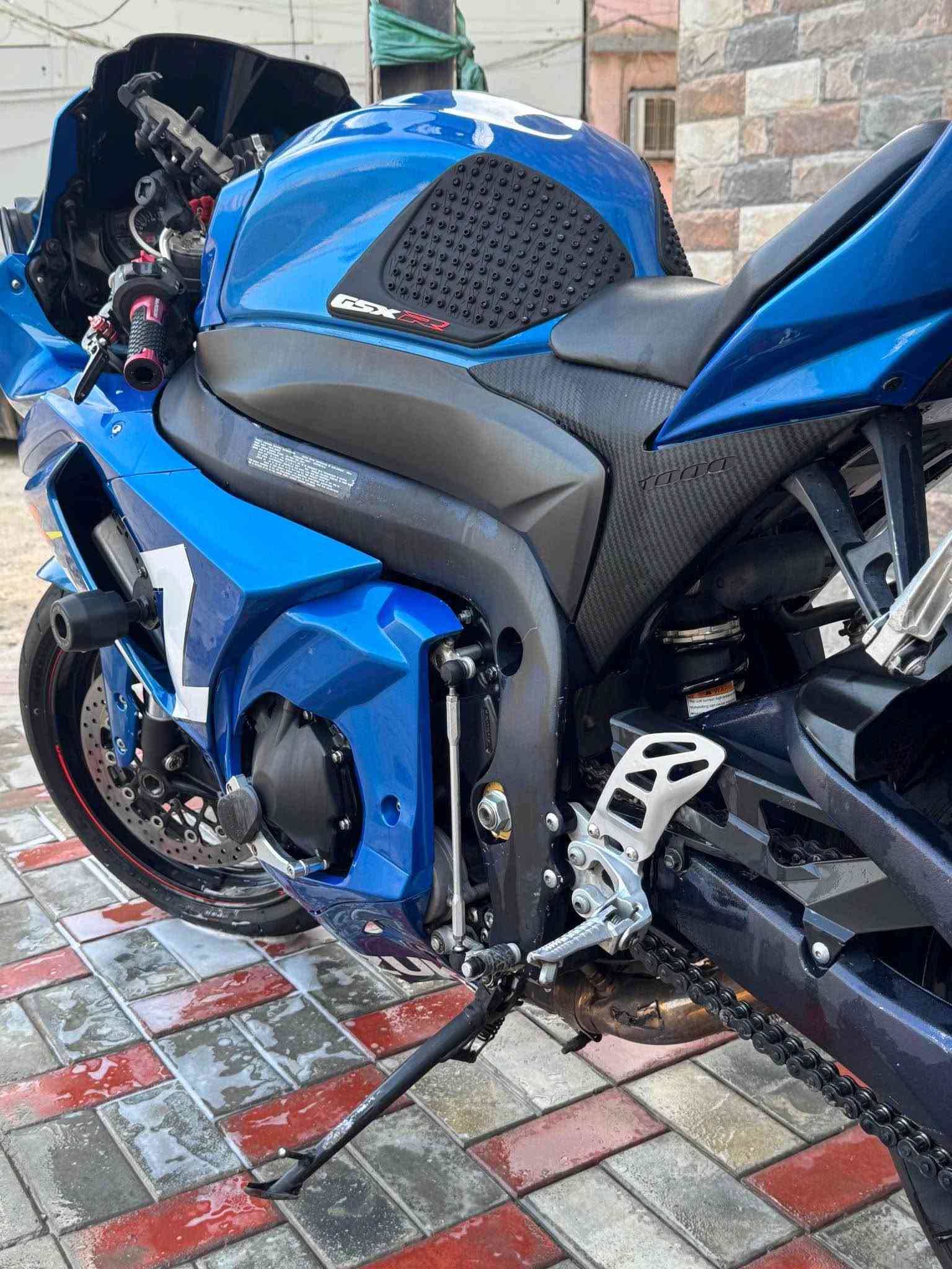 GSX-R • برمجه ٣ مودات • كفاله عامه