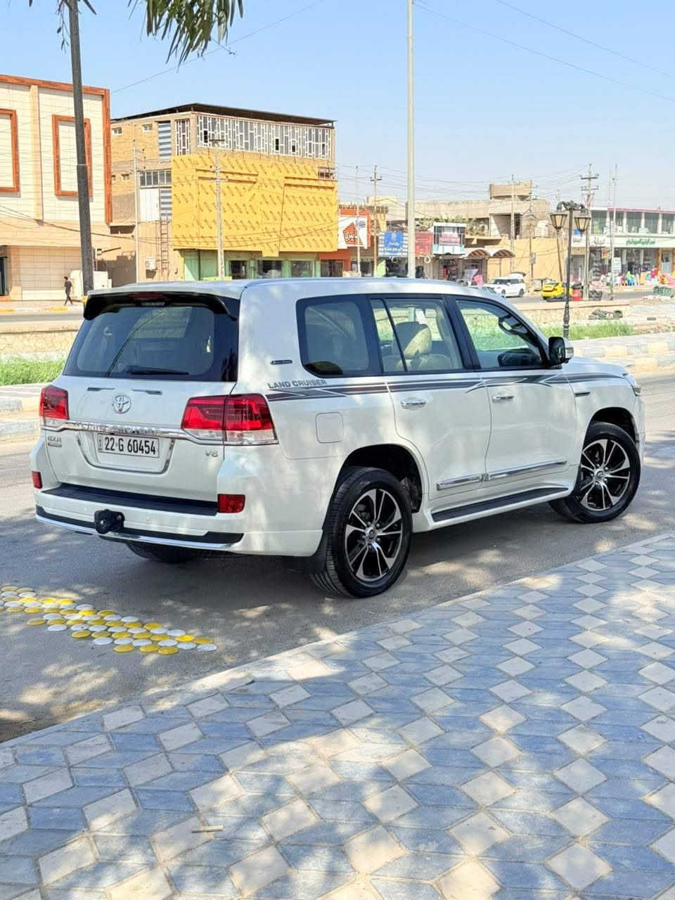 لاندكروزر 2021 ساز
ماشيه 78 حقيقي كفاله عامه 

رقم أربيل تحويل مباشر او وكاله 

فول مواصفات الساز معروفه 

6 سلندر 4.0 

بصمه دخول ذكي 

تشغيل عن بعد 

فتحه بالقماره

مري شفط 

كشنين سايق و راكب كهرباء 

تحكمات ستيرن 

٤ كامرات ٣٦٠ 

جنطه كهرباء 

حساسات امامي خلفي 

دفع رباعي مستمر خفيف و ثقيل و جميع انضمه القياده 

مثبت سرعه 

كشنات جلد 

جام كله اوتو 

و باقي المواصفات … 

مكان السياره السماوه الرميثه 

السعر : 515$ وبيها مجال 

للاستفسار : ***********
