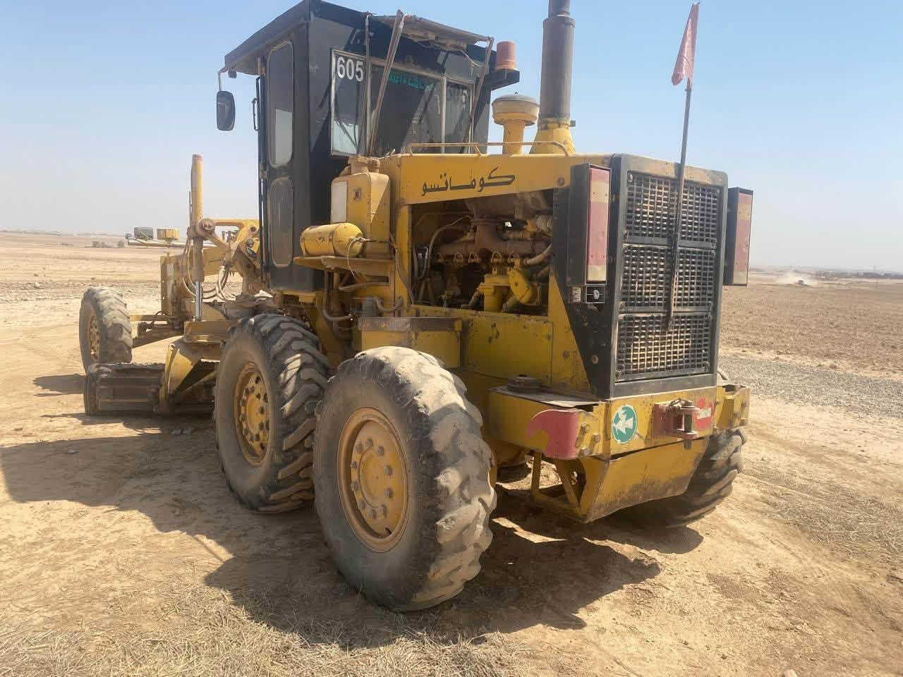 للبيع كوماتسو 605 R بدون رقم السعر 135 قفل مكفولة من كلشي  للاستفسار ***********
