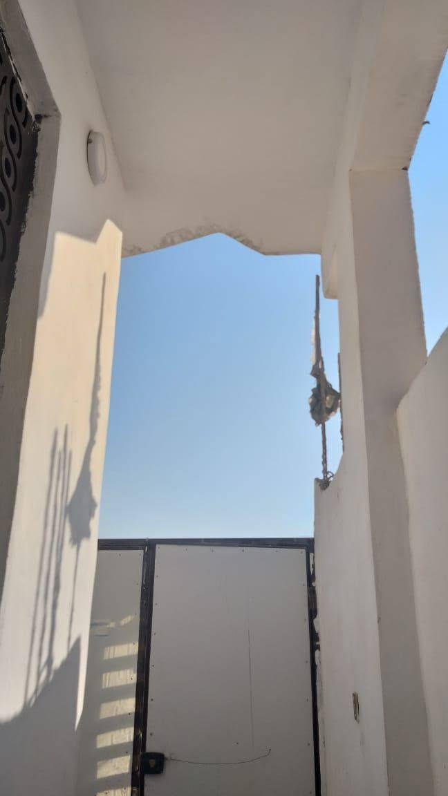 اللهم صلي على محمد وآل محمد
بيت للرهن 100م ع ساحة بحي النداء منطقة 52 مقابل مقر شركة المجاري والمدارس يتكون من غرفة وصالة ومطبخ واستقبال وصحيات وحديقة ممتده لباب البيت الرهن ب20

استفسار ***********
