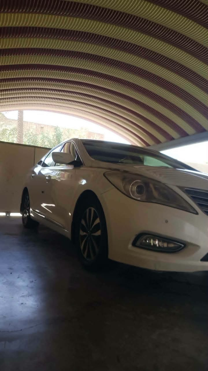 السلام عليكم
أزيرا 2013 خليجي فول مواصفات كفالة عامة

مكينة 6 سلندر 3000cc

منظومة غاز جديدة 60L

منظومة زنون عالي ناصي حتى الكشافات

السيارة جاهزة من كل شي بدون نواقص  السعر ١٢٥ وبيه مجال 

مكانها بالحلة / حي الجزائر

للأستفسار ***********
