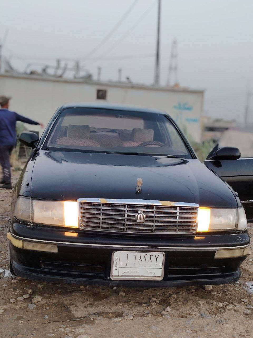 سلام عليكم سياره بطه البيع سعر 38. بيه مجال   سياره بيه صوت  بل مكينه اول ما تشتغل تخم تاير جديد حداديه جديده بيه ضربه بل جنطه فقط   ***********

نص مكتوب في الصور:
- HONOR X9c