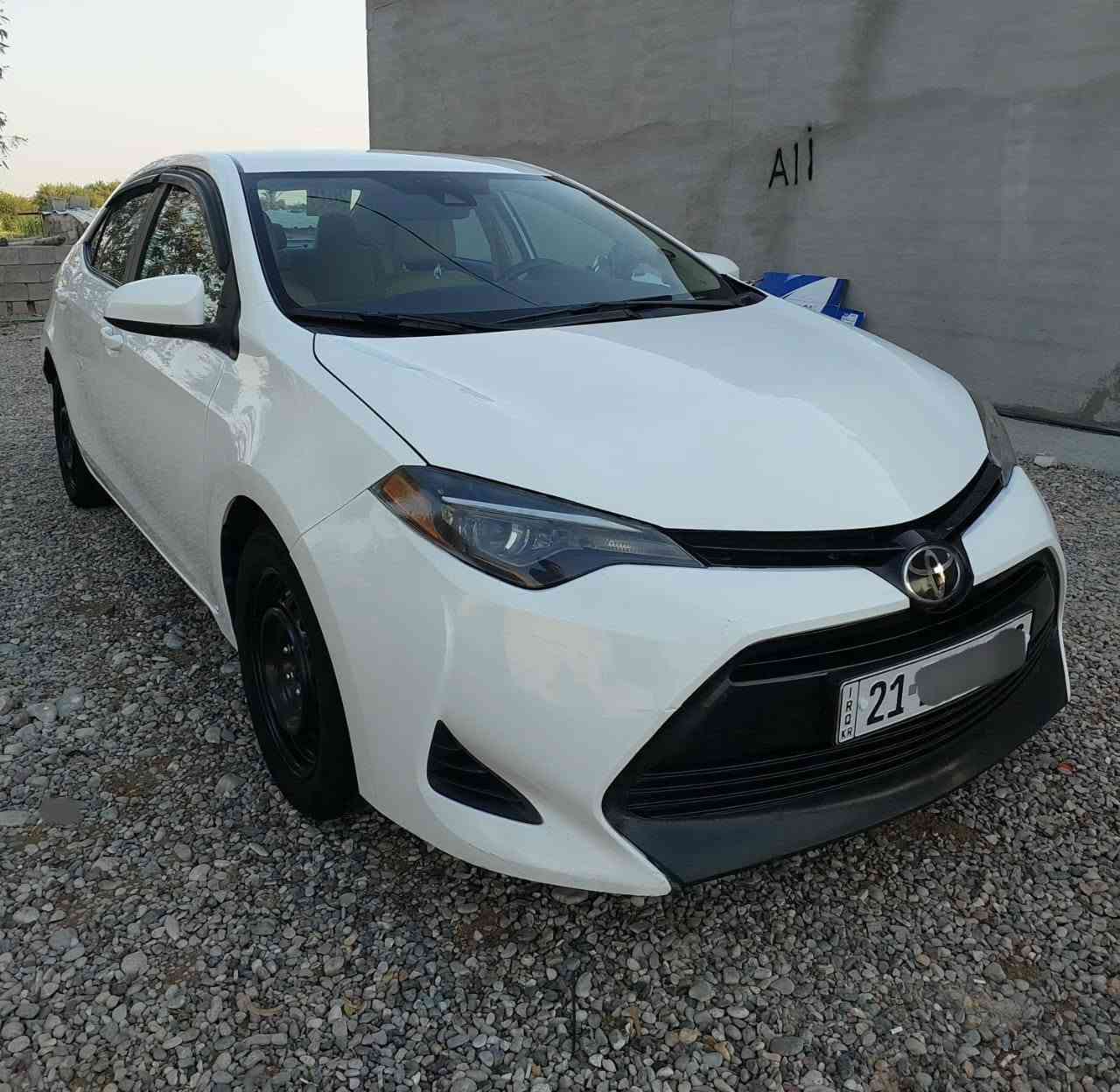 للبيع كورولا 2019 LE وارد امريكي لون ابيض ثلجي
مواصفات السيارة معروفة 
سيارة جاهزة بدون نقص 
محرك  1800 المرغوب 
رادار وحجر كله موجود
ماشية 133 الف مايل حقيقي 
رقم سليمانية جديد باسمي شرط التحويل 
بجم امامي خلفي كبس السيارة بدون حادث بدون ايرباك بدون دواخل وبدون صبغ وتبديل فقط بيها بارد حتى الدعاميات امامي خلفي بلاديات 
مكان السيارة ديالى 
السعر 145$ وبيها مجال بسيط 
***********
