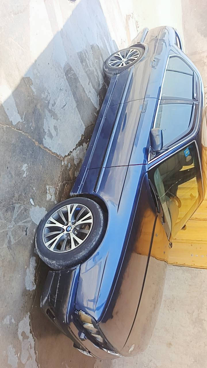 من رخصت الدم بي ام 225 مسكر مكينه العدله
تبريد ثلج 🥶 كير ومحرك كفاله تخم تاير 
صدر امامي خلفي جديد صبغت سياره جديده 
كشره حلو وبيه *********** وتساب
