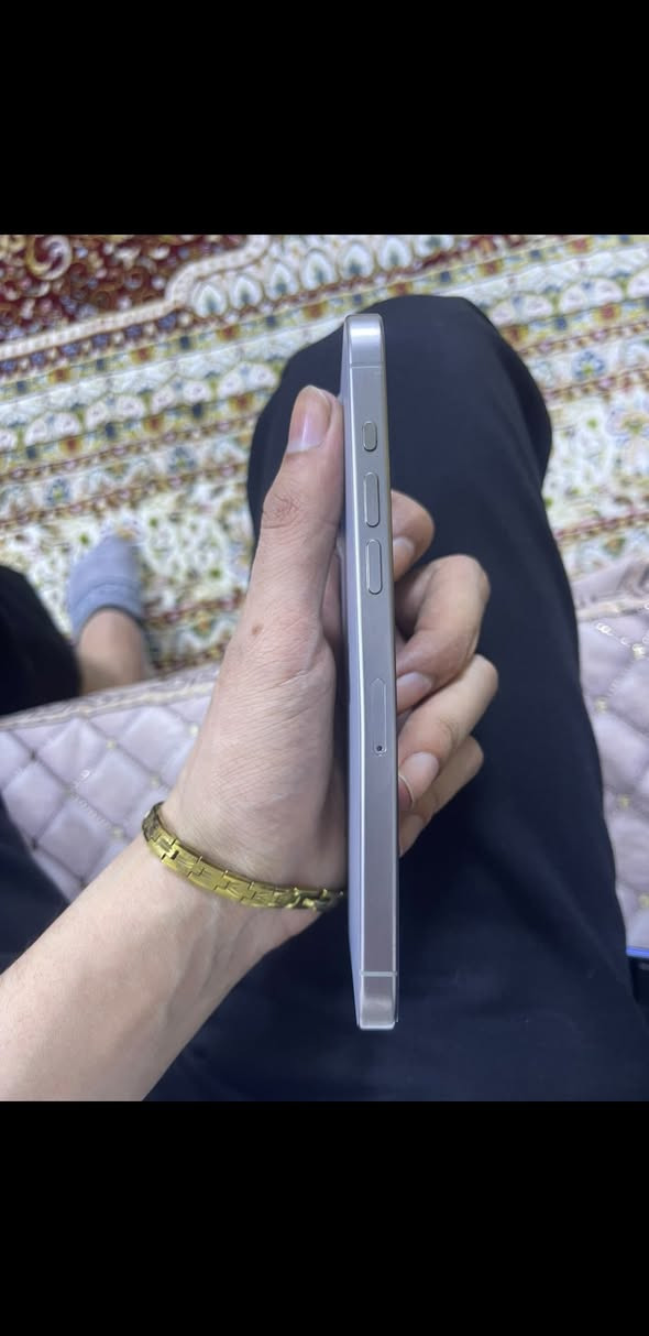 جوه سوك 15 برو ماكس مبدل شاشا نوعيه زينه شوي شاصي معوج بطاريه 88 كلشي شغال فقط شاشا مبدله بسعر ٧٠٠

