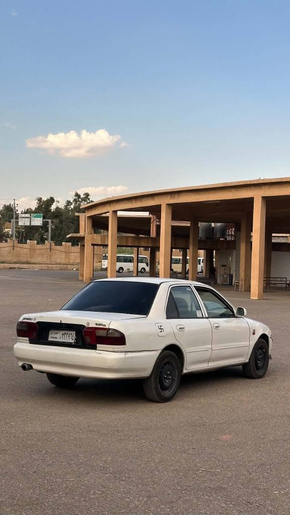 پروتون  گێڕعادی موديل 2002 ياباني
سبوغ عامە جەمپێکی پێشی هەیە
بڕاوە بەشەرت
ئارم پلاستيكە، ئاڕم و ئەوەلیات بەشەرت
گێڕو مەكينه بەشەرت
***********ڤایبەر    لەشاری کۆیەم
*********** وەتس ئەپ 
15وەرەقەو مەجالێکی کەم كويسينجاك, أربيل
