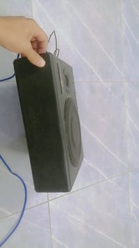 اخوان عندي هذا المضخم هو والفيش كامل استعمل غير ٢٠ يوم سعر ٣٥ واي ستفس...