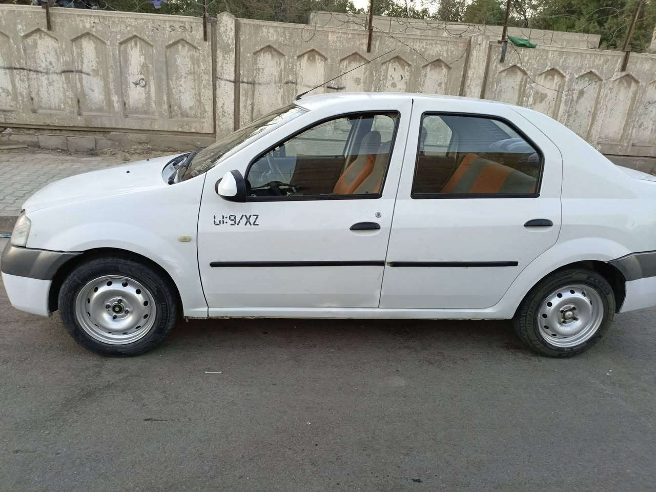 لوجان • ٢٠١٢ • ميكانيك مكفول