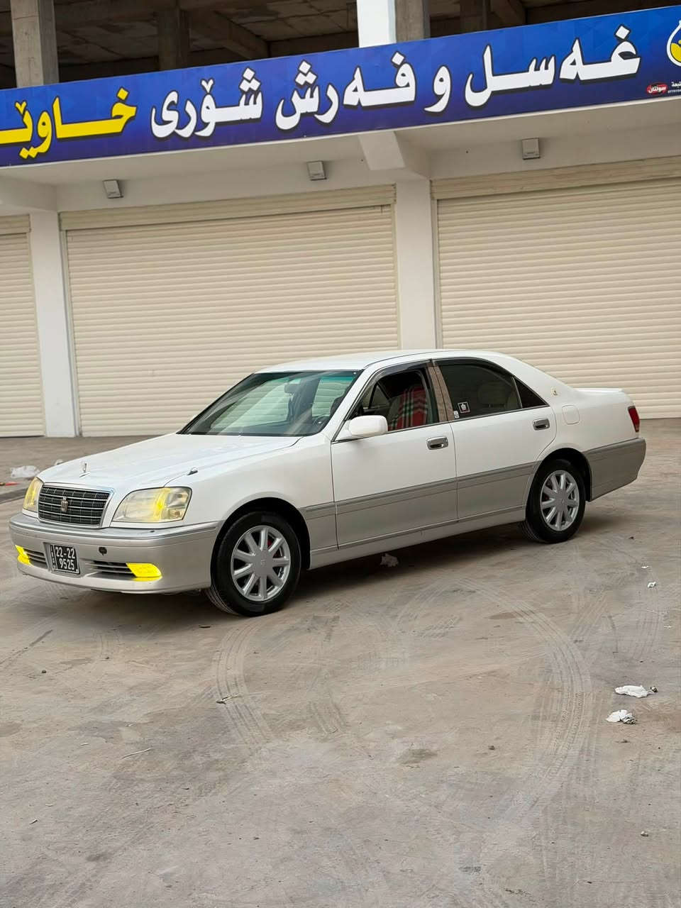 مەلیکەی موس (d4 171) دیفۆڕی بچوک ٢٠٠٢
***********
بۆ فرۆشتن یان گۆڕینەوە بە شتێک بە دڵم بێت 
(٧٥) هەزار ڕۆشتوە بەشەرت کۆمپیتەر 
کۆدی هەیە 
یەک دوگمەیە 
یەک پارچە بۆیاخی هەیە لەگەڵ شوێنی موسەکانیا 
دەعم و لێدراو و قرچی نیە 
کەڤەر گۆڕاو بەشەرت 
چاڵ و شوختی نیە سەیارەکە لۆکە ماشاللة 
هەمو مەسرەفێکی کراوە 
تەقەو ڕەقەی نیە 
تەبرید و گەرمی بەشەرت 
برێکی بەستراوە 
ڕۆنی مەکینەو هایدرۆلیکی گۆڕاوە 
ویل نەجمە تایەی تازەیە 
یەک دینار مەسرەفی تیا نیە 
سعری( ٥٥ )وەرەقەو معامەلەیەکی کەم 
 کونی گەرمی گیراوە 
تەبریدی بەر قاچ چاک کراوە 
پۆڵیش کراوە 
هەمو گیانی لۆکە لەسەر دەقی شەریکەیە 
ئەگەر موشتەری نیت سەری خۆت و منیش مەئێشێنە 
***********
ئەدمینی ❤️
