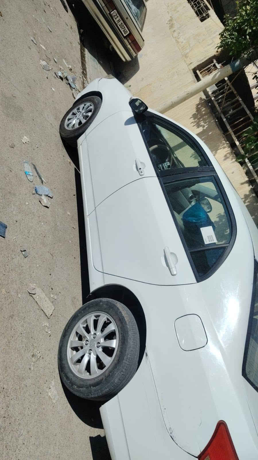 BYD للبيع موديل 2014 كير محرك كله شرط دفتر بانزين
ما ناقصها شي اقتصاديه كاعده ***********  سعر 60
