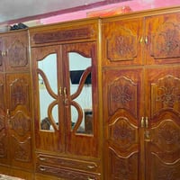 غرفة منام • خشب صاج • ميز تواليت