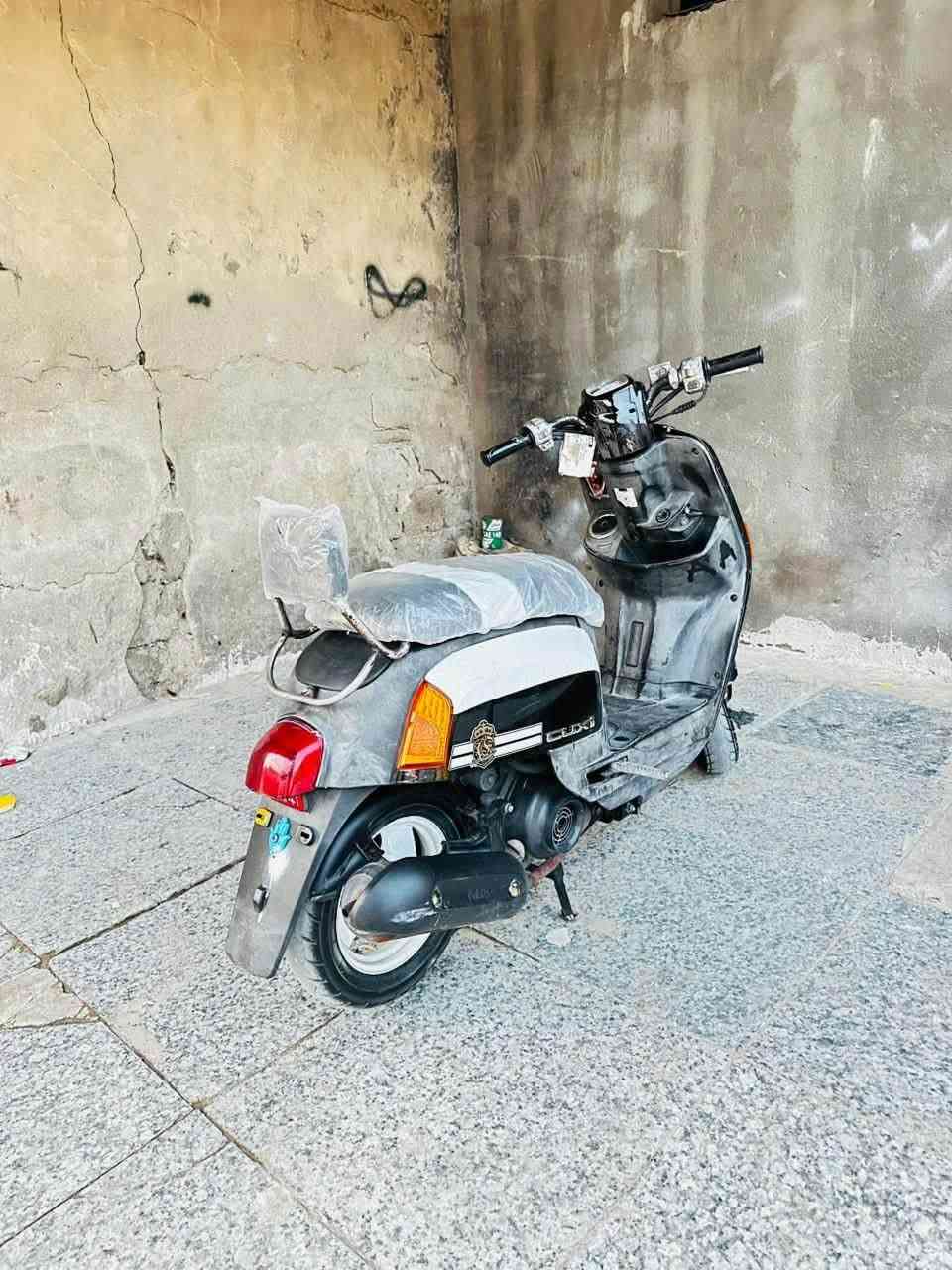 السلام عليكم دراجه ماكس بوليسي البيع دراجه كامله كهربائيات سلف  لايت أشايره كلها شغاله  علبلاد  بوشه 49  العنوان البصرة المعقل الاتصال *********** سعرررررر جوه سوك يابه
