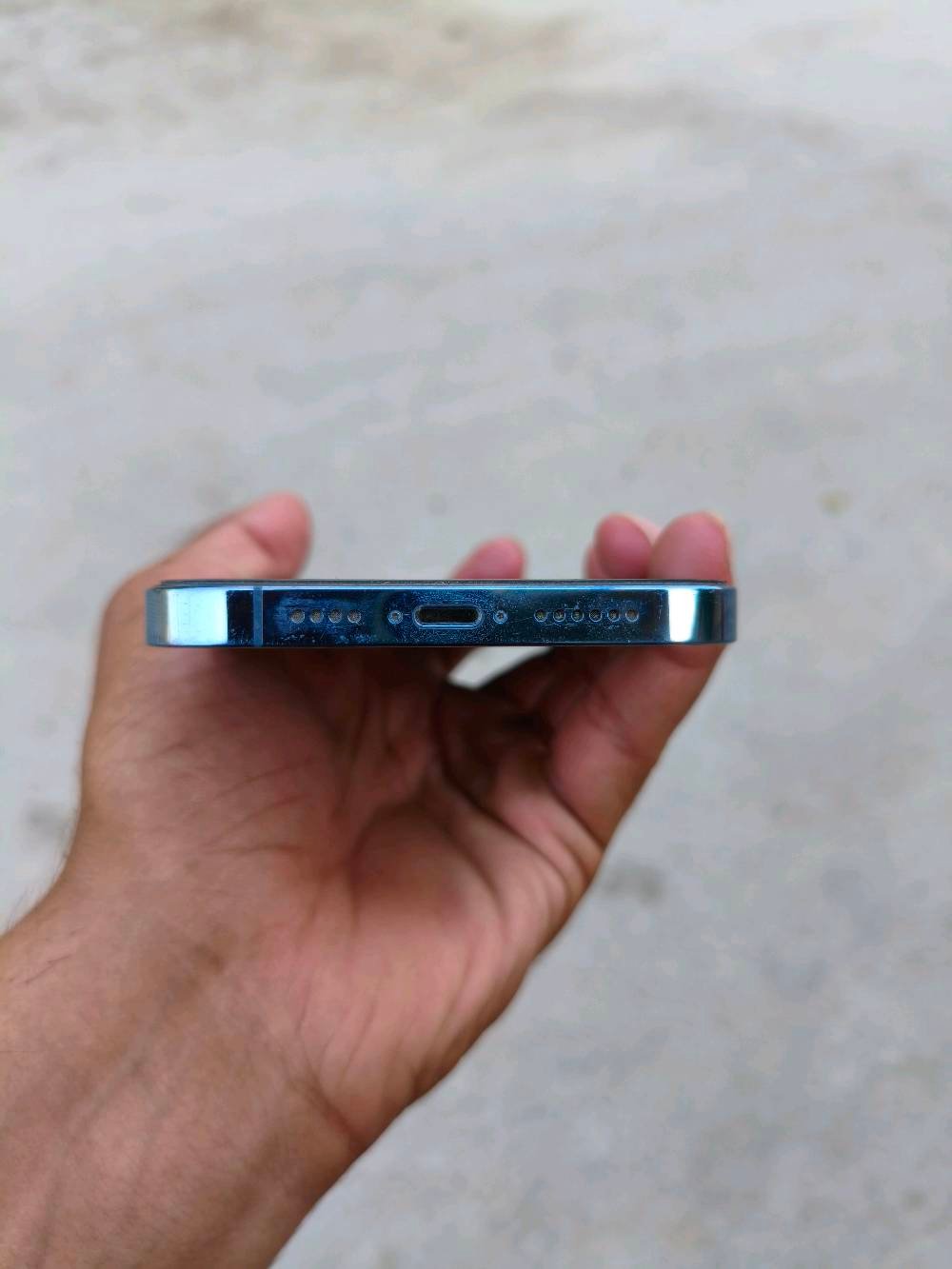 توصيل ماكو بيع مباشر فقط مكاني ديالى
السلام عليكم جهاز 13pro max ذاكرة 256 بطارية 🔋88 الجهاز كلة بلادي الصور كدامك بس الظهر مفطر فقط تواصل خاص