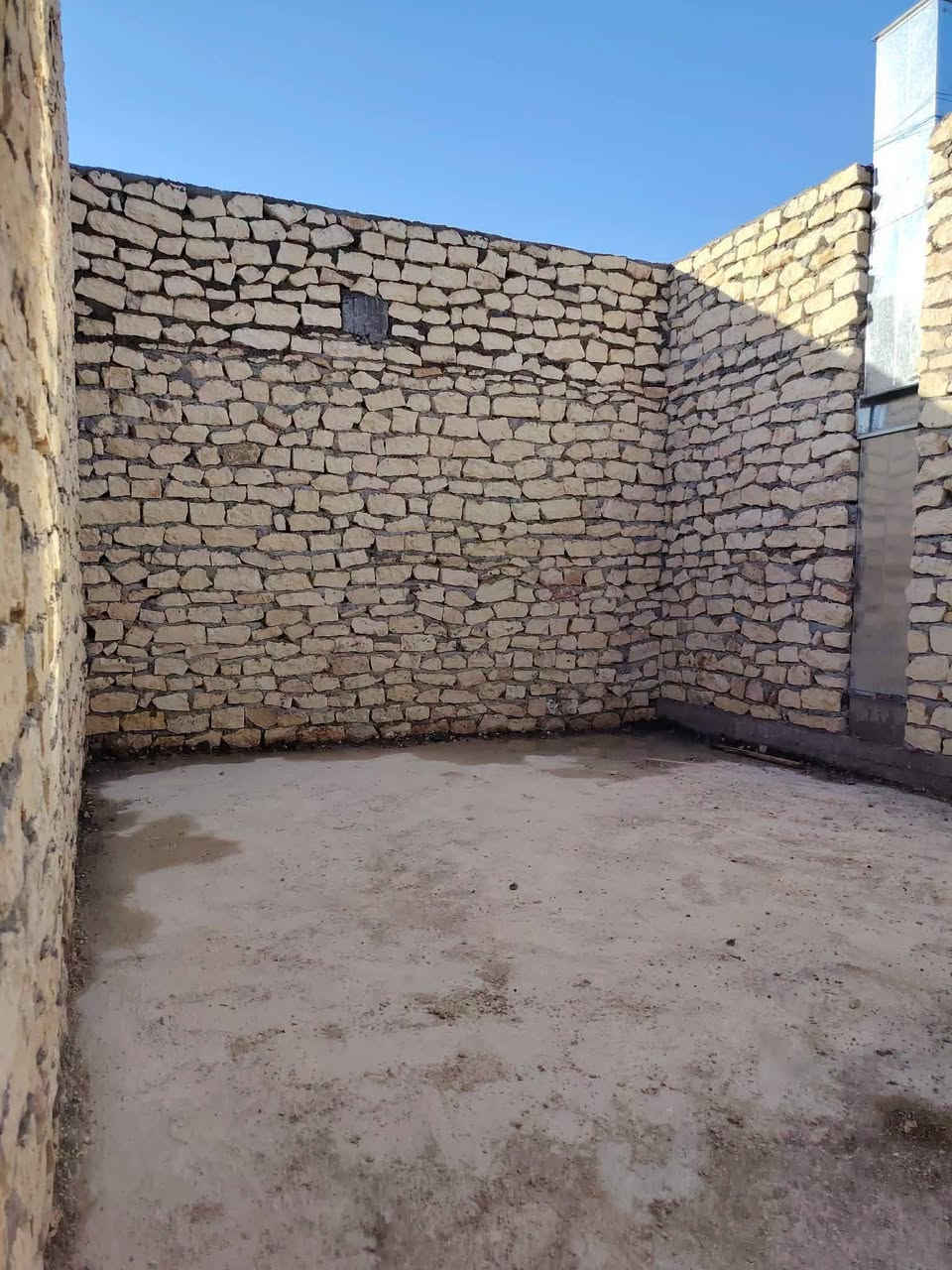 سلام عليكم  / يوجد كادر عمل جاهز/ تصعيد مواد/ تنضيف بيوت/ تفليش/ تكشيط/ تنضيف حدائق/ دفن نهري  / شقلنه ليل ونهار   /ومعداتنه جاهز/ ماعليك بس تصال على رقم  سياره تجيك لبيت/***********📞
