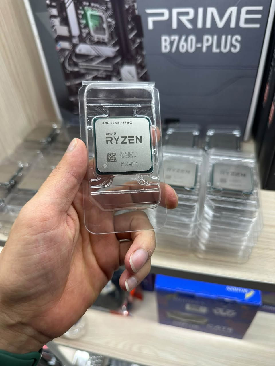 SHEX PC
RYZEN  5500
RYZEN  5600X
RYZEN  5700X
INTEL   1440F

MSI B450M-A PRO MAX II
GIGABYTE B550M K 

NEW 🆕 

توصيل لجميع المحافظات 🚚 
📍دهوك السوق شارع دورة كورك
📩 للطلب والاستفسار
WhatsApp ‪+964 773 416 8767‬
