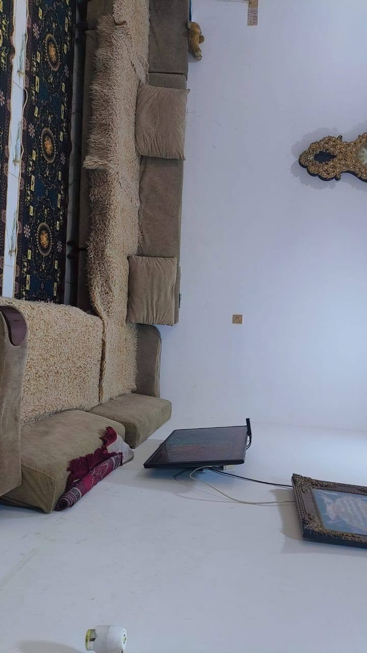 بيت للبيع بالبيضاء مساحته 180م.. بناء طابوك وسقف صب ارضيه بورسلين وحمام سيراميك وكامل من كلشي ماي وكهرباء ومجاري .. السعر 45 وبي مجال للشراي
***********
بيت للبيع بالبيضاء مساحته 180م.. بناء طابوك وسقف صب ارضيه بورسلين وحمام سيراميك وكامل من كلشي ماي وكهرباء ومجاري .. السعر 45 وبي مجال للشراي

