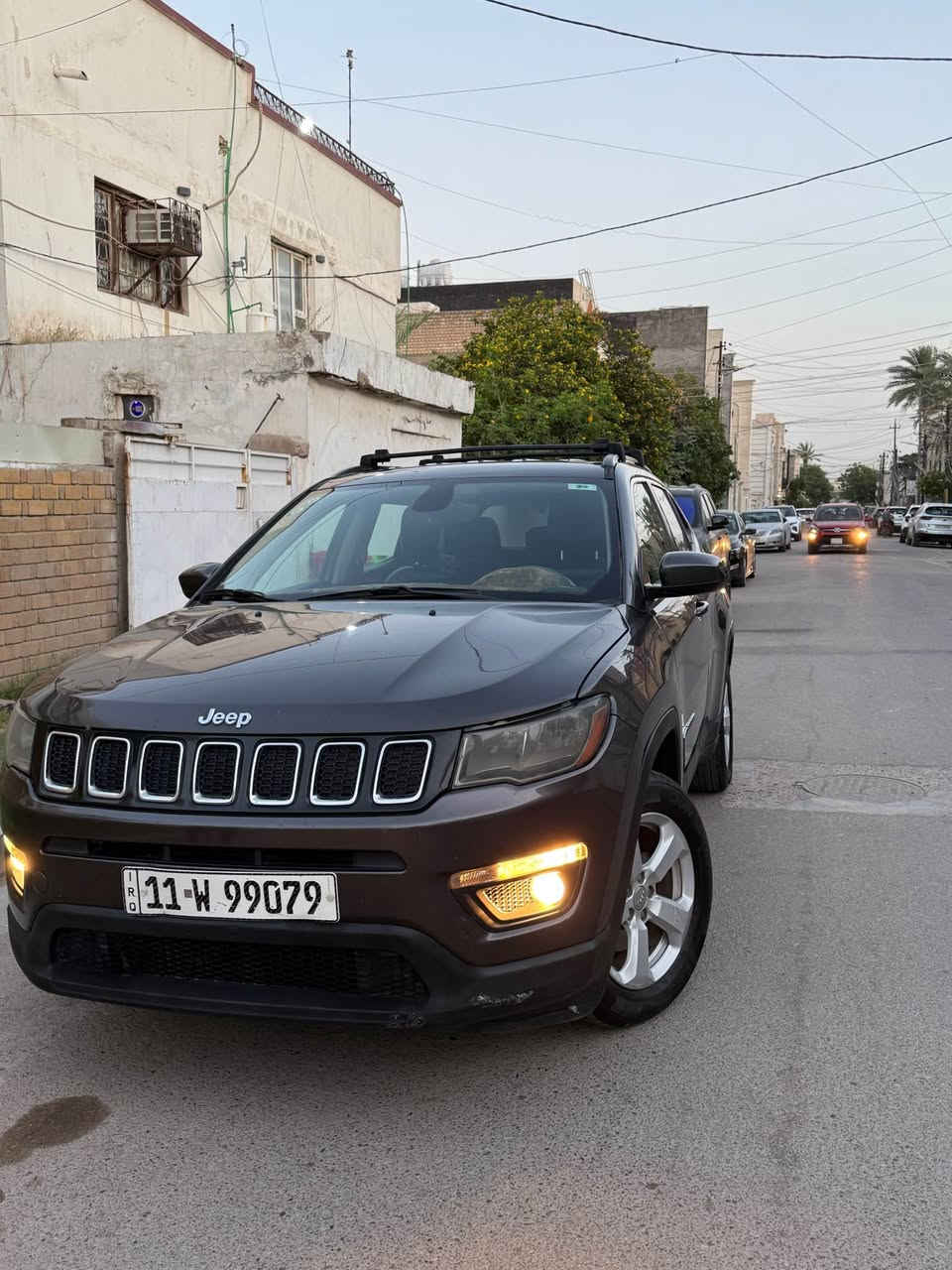 جيب كومباس 2018
لاتليود
رقم بغداد دولي باسمي 
بدون ايرباك حادثها
جاملغ خلفي 
موصفات 
شاشه وسط 
كسري كهرباء
كشنات جلد ومخمل
كشنات هيتر
ستيرين هييتر
تو ويل 
سستم سماعات
قطعتين تبريد
وبعد اكو هوايه موصفات
ماشيه 104 m
سعرها 119 ورقه وبيها شي بسيط
مكاني بغداد سبع ابكار
*********** بغداد, العراق
